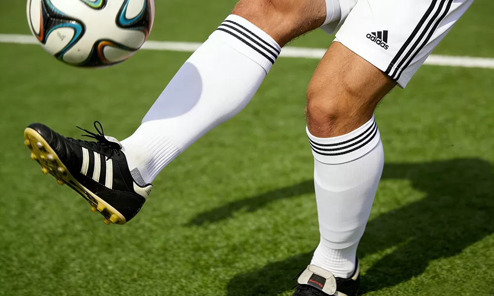 معدات واقية لكرة القدم